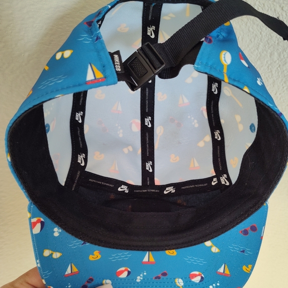 Nike SB Beach Motif 5 Panel Hat Cap Blue Yellow White Skateboarding Snapback - Picture 6 of 6